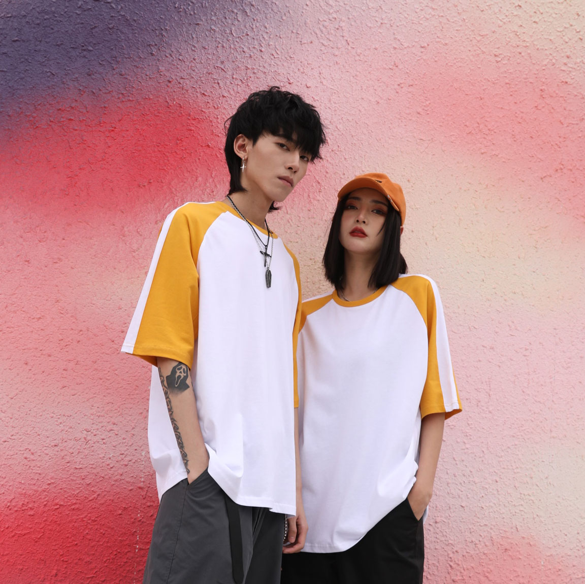 T恤衫定制成潮流:个人个性与团体文化的服装载体(图1) T恤衫定制,为何正成为彰显个性的新潮流?