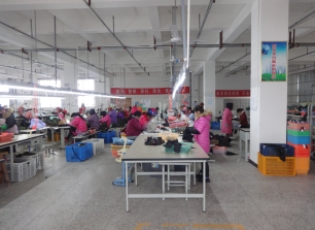 战友聚会T恤定制3大要点：老兵教你设计有情怀的聚会服装